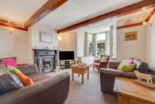 Hawes House | Inviting Providence Mill: Family and Pet Friendly Getaway