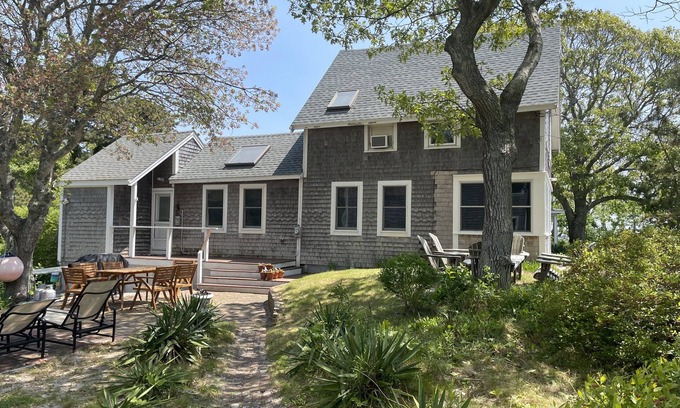 Provincetown House | Oceanfront 3 BR House in Provincetown with Free Wifi
