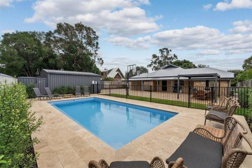 Dunsborough House | Prowse Beach House - Family Fun & Ocean Adventures
