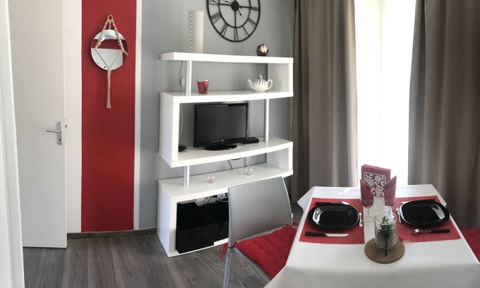 Saint-Gatien-des-Bois Apartment | Welcoming Honfleur Hotel: Pool, Ocean Views & Free WiFi