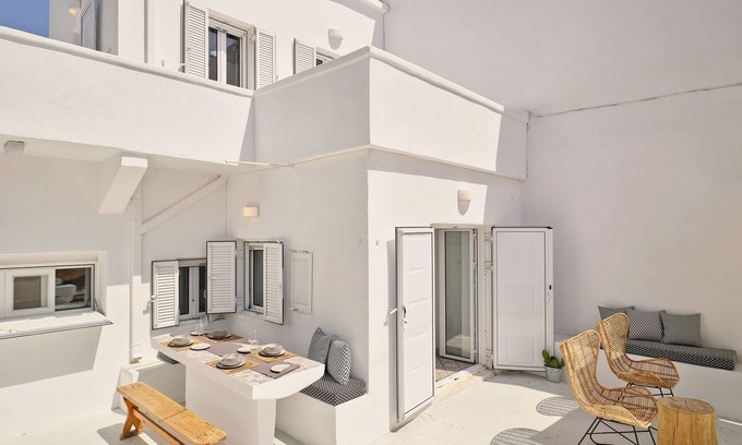 Psathi House | Experience Psathi Beach House: Oceanfront & Pet Friendly