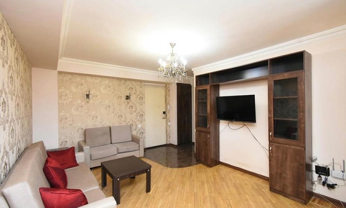 Kentron Apartment | Perfect 2 Bedrooms in the Heart of Yerevan - Pet Friendly