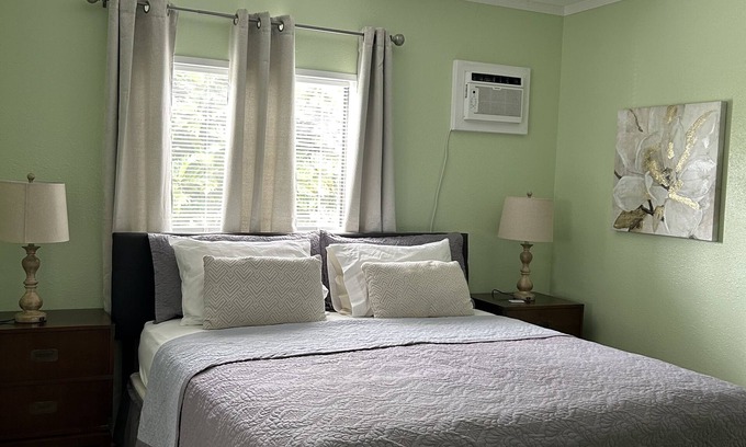 Hilo Apartment | Guest Rated: Puakenikeni Hilo Hale with Scenic Ocean Views