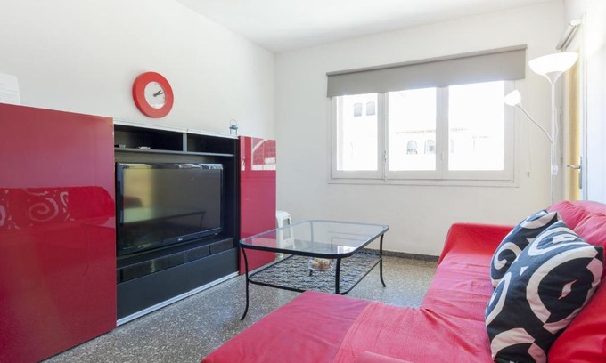 Barcelona Apartment | Explore Pubone at Barberà del Valles: Pet-Friendly Retreat
