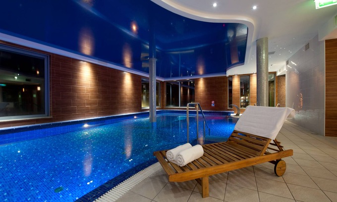 Niechorze Hotel | Relax at Puchacz Spa: Top-Rated Pool & Restaurant Experience
