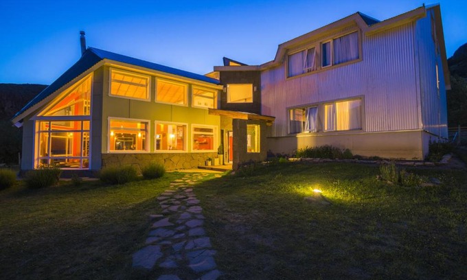 El Chalten Hotel | Family-Friendly Pudu Lodge with 8.9/10 Guest Rating