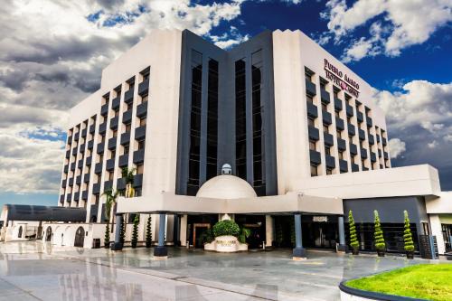 Zona Rio Hotel | Discover Pueblo Amigo Hotel Plaza y Casino: 4-Star Retreat