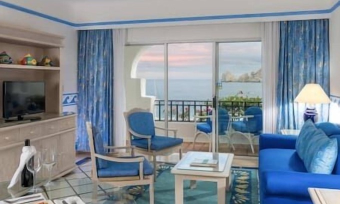 El Medano Ejidal Hotel | Relax at Pueblo Bonito Blanco on Beautiful Medano Beach
