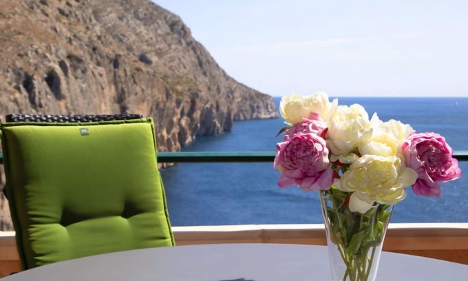 Pueblo Mascarat Apartment | Beachside Retreat at Pueblo Mascarat by Interhome - 9.2/10