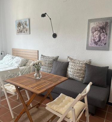 El Rocio Apartment | Family-Friendly Haven at Puente del Rey – Perfect Stay!