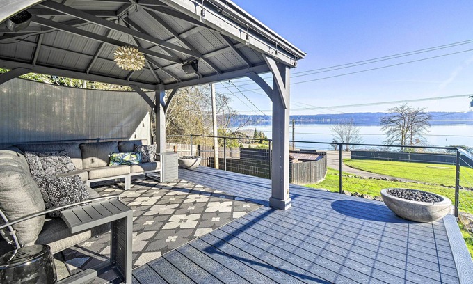 West Hills Cabin | Inviting Puget Sound Cabin with Hot Tub & Scenic Views