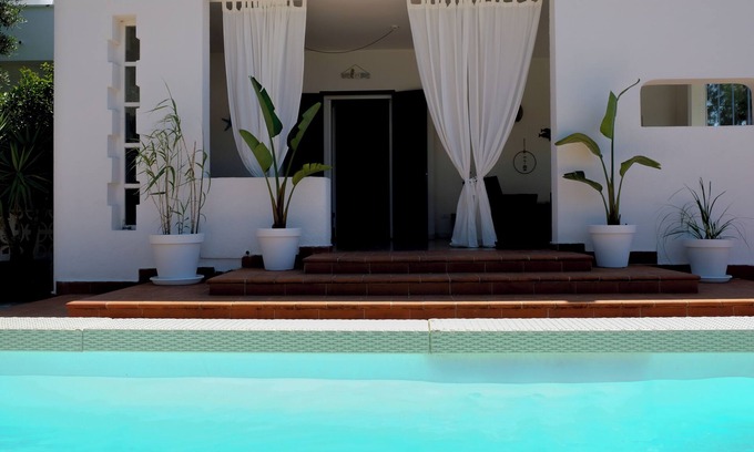 Capitolo Villa | PUGLIAMANDIA: Relax and Unwind by Ancient Olive Trees