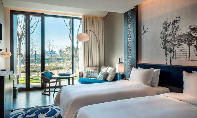 Longting District Hotel | Discover Pullman Kaifeng Jianye: 4-Star Stay with Spa & Pool