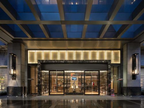 Jing'an Hotel | Discover Pullman Shanghai Jingan: 5-Star Hotel with Spa