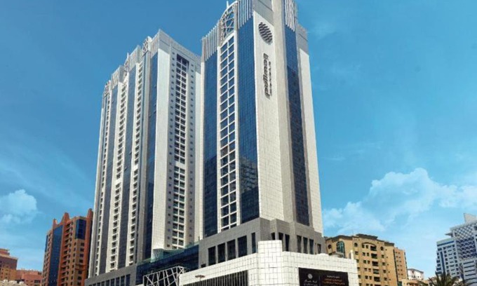 Al Khan Hotel | Experience Pullman Sharjah: 5-Star Stay with Ocean Views
