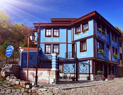 Plovdiv Old Town Hotel | PULPUDEVA Family Hotel: Top-Rated Stay with Hot Tub & Kitchen