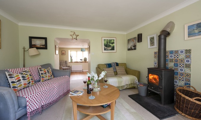 Gwithian House | Pet-Friendly Pump Cottage: Perfect for Family Getaways