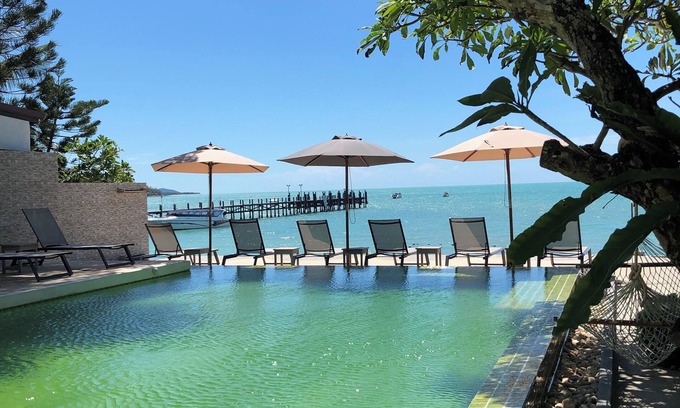 Plai Laem Resort | Punnpreeda Beach Resort: Ocean View with Poolside Relaxation