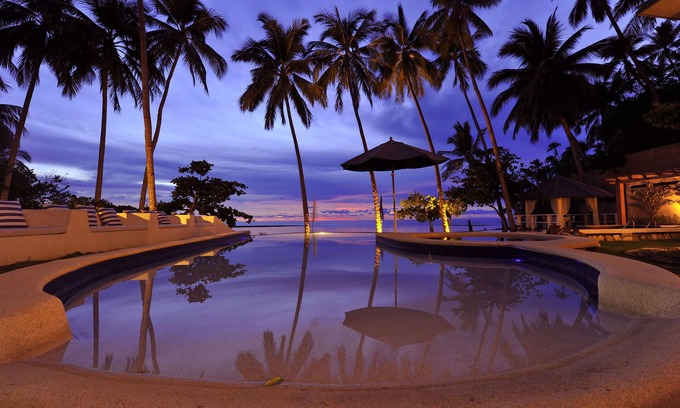 Cauayan Hotel | Relax at Punta Bulata Resort & Spa with Pool and Hot Tub