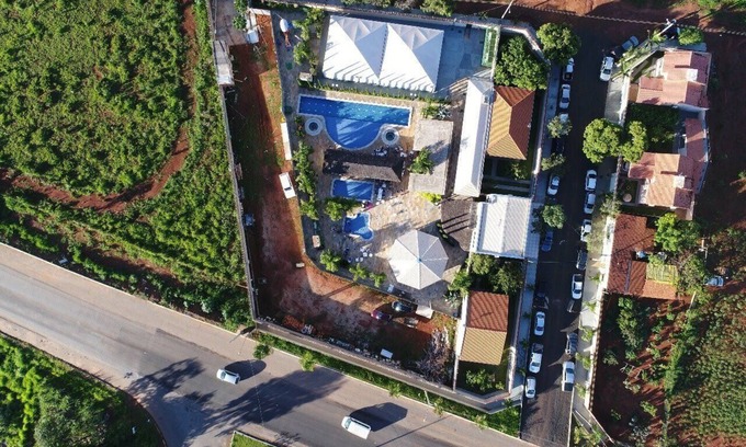 Setor Lagoa Quente House | Experience Punta Caldas Casa 1: Ideal for Up to 10 Guests