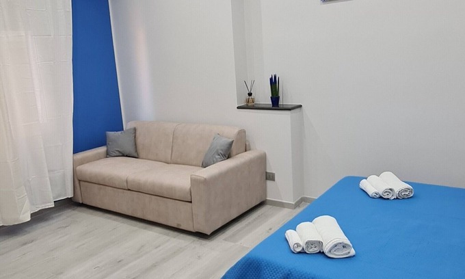 Fuorigrotta House | Eco-Friendly Punto House: Top Rated & Family Friendly Stay