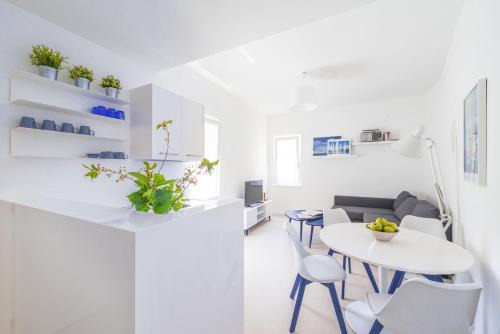 Marina di Puolo Apartment | Cozy Puolo Seaside Apartment with Wheelchair Access