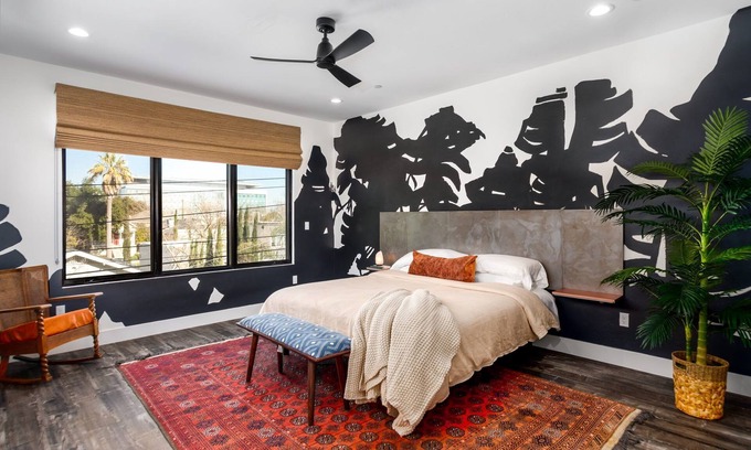 Southeastern Sacramento House | Cozy Pura Vida House with Hot Tub & Family-Friendly Space