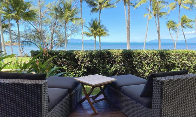 Nelly Bay Villa | Discover Pure Magnetic Villa 1 with Oceanfront Pool Access