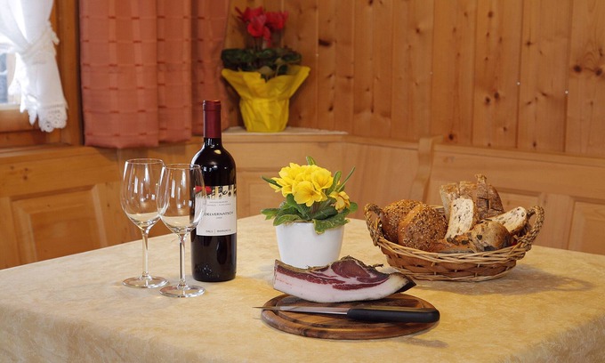 Moso in Passiria Apartment | Relaxing Mountain Retreat with Ocean Views & Family Amenities