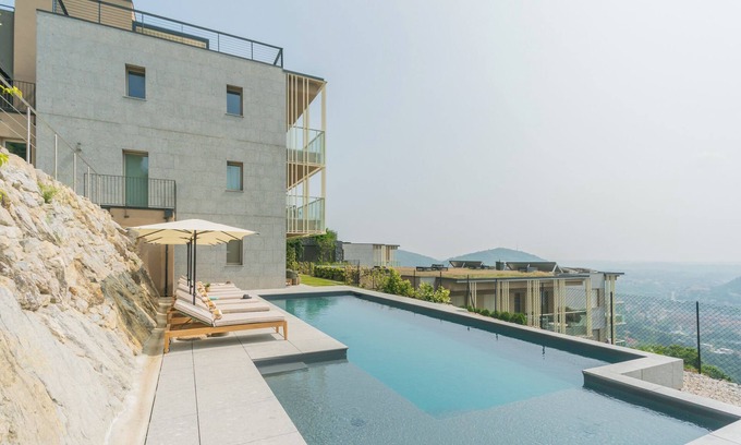 Como Villa | PureView Luxury Suites - First Floor with breakfast & pool