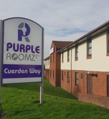 Bamber Bridge Hotel | Discover Purple Roomz Preston South: Family-Friendly Retreat