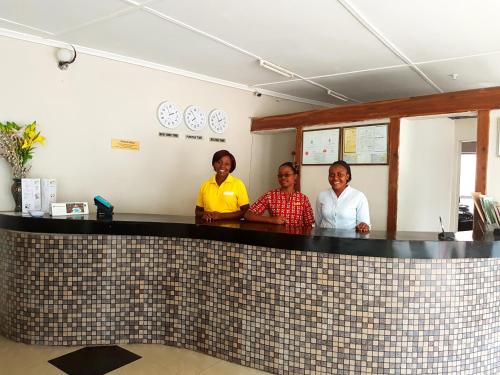 Kafue Cabin | Cozy Purview Lodge: Pet-Friendly Stay with Breakfast Included