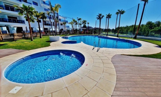 Motril Apartment | Discover Pushe Playa Granada Beach & Golf Retreat Today