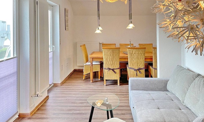 Ragow Apartment | Cozy Pusteblume: Family-Friendly Stay with Ocean Views