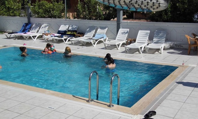 Konyaalti Apartment | Relax at Pusula Apart Otel with Pool & Breakfast Included