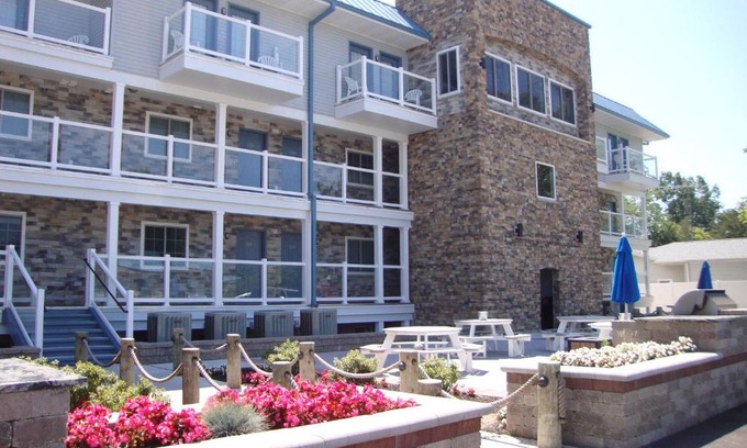 Put-in-Bay House | Waterfront Condo #210 in Put-in-Bay - 10/10 Guest Rated!