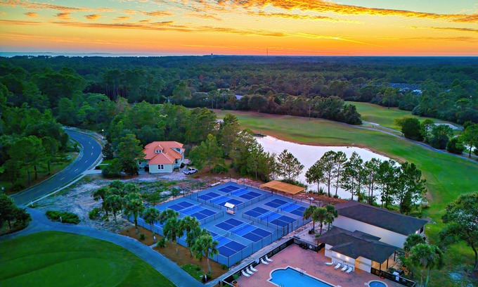 Carrabelle Villa | Discover Supreme Studio Villa: Pet-Friendly Retreat with Spa