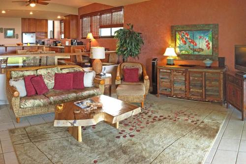 Princeville Apartment | Top-Rated Puu Poa 101 with Pool & Family-Friendly Vibes
