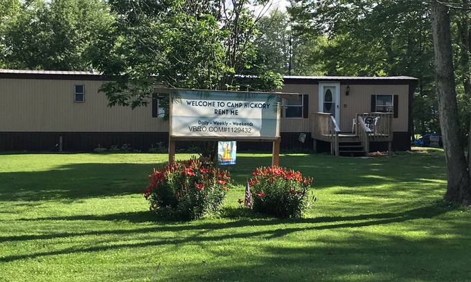 Pymatuning Central House | Scenic Pymatuning Lake Retreat with Ocean and Lake Views