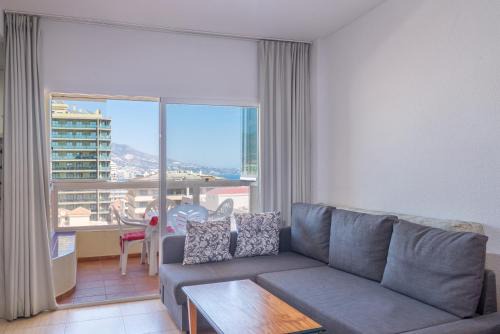 Fuengirola City Centre Apartment | Comfortable Pyr Aparthotel Studio with Pool and Family Amenities