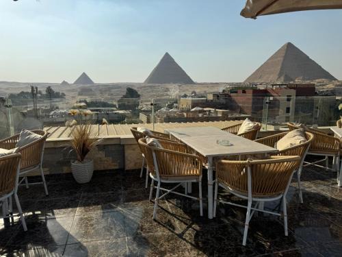 Giza Hotel | Pyramids and sphinx Magic