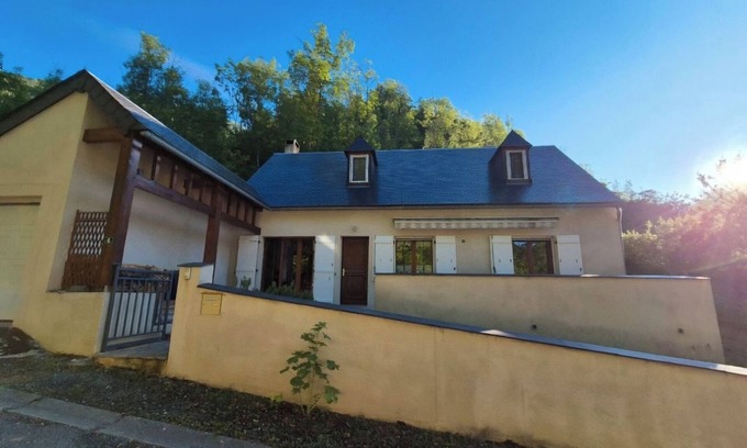 Cadeac Villa | Inviting Pyrenees Retreat with Spa Near St-Lary-Soulan