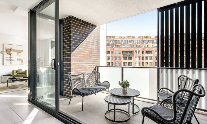 Darling Harbour Apartment | Pyrmont Apartments by Urban Rest