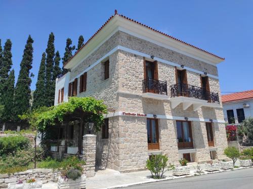 Pythagorion Hotel | Family-Friendly Pythaïs Hotel with High Guest Ratings