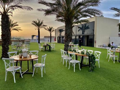Netanya Hotel | Cozy Q Village - Beachfront Retreat at Poleg