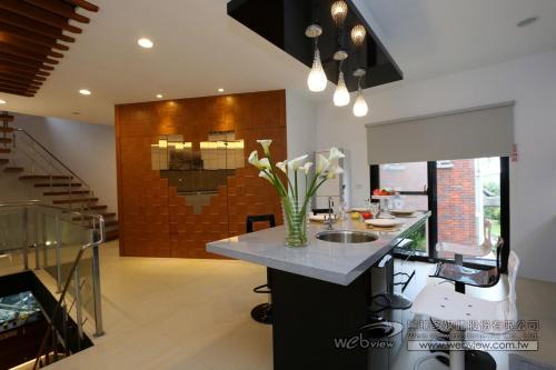 Luodong House | Qing Xin Ju Homestay: Family-Friendly Retreat with Kitchen