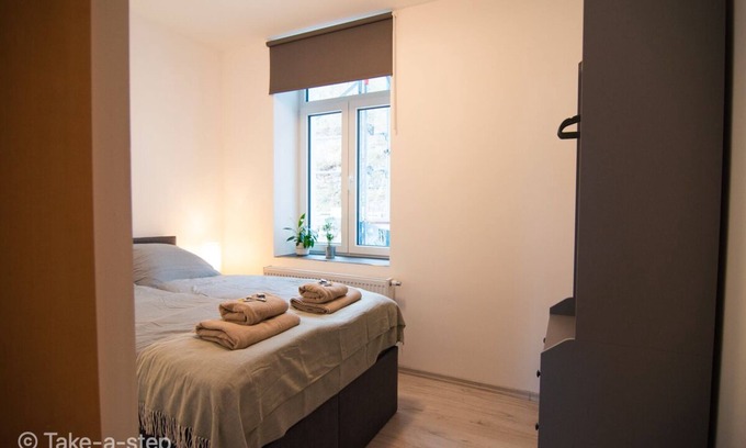 Dillenburg Apartment | Cozy Qonroom for 2 with Kitchen and Netflix Access
