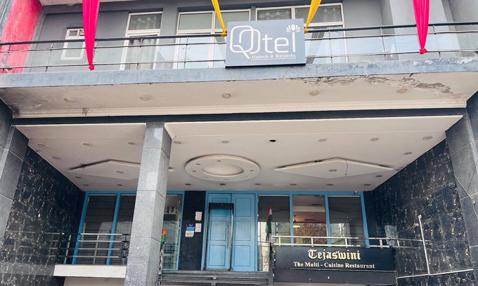 Chhatarpur Hotel | Budget-Friendly Qotel Chattarpur with Family Amenities