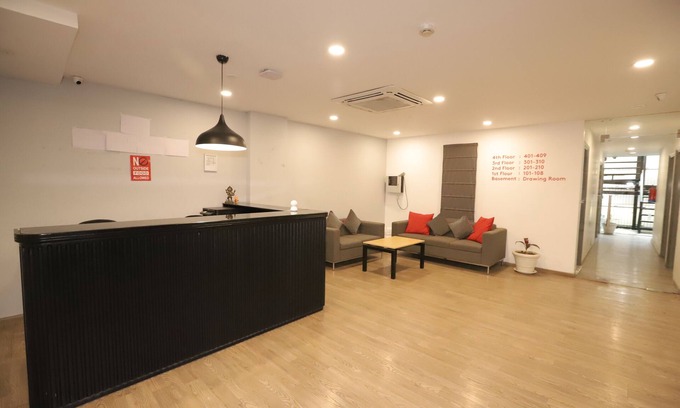 Anand Vihar Hotel | Comfortable Qotel Hotel La Serene with Family-Friendly Amenities