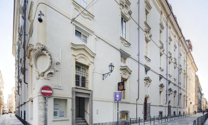 Roman Quarter Apartment | Discover QUADRATO: Guest Rated 9.3, Pet-Friendly Escape